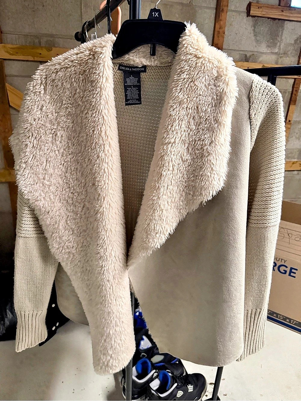 Chelsea & Theodore Faux Fur Collar Cardigan Size Large